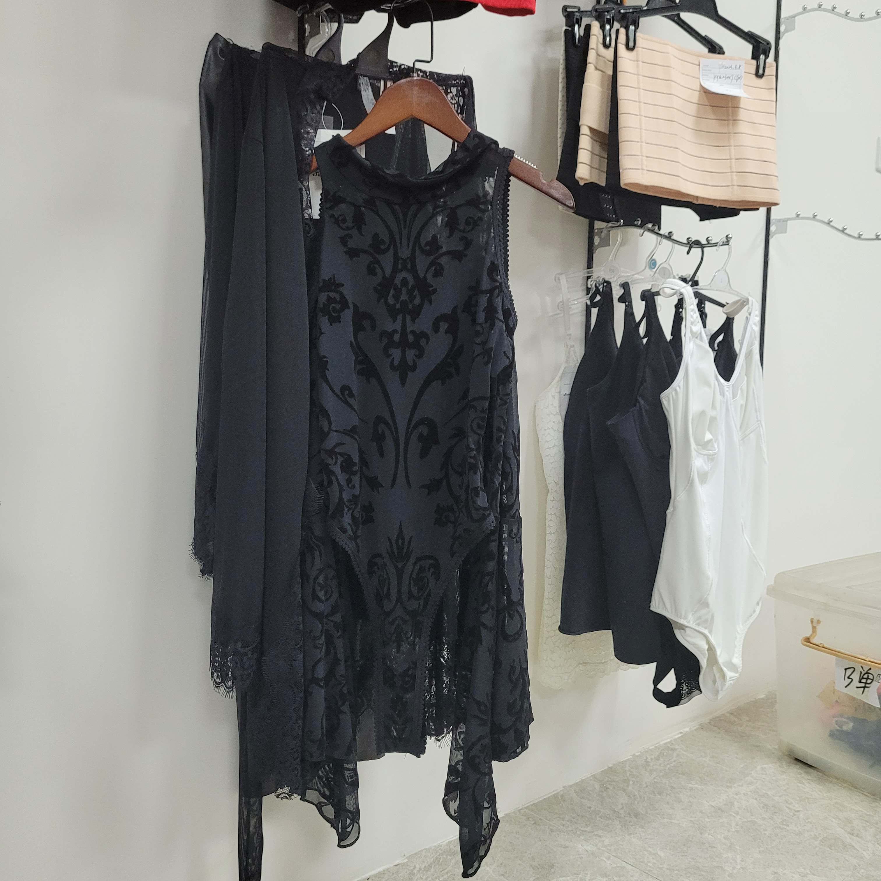  Spaghetti Strap Sleepwear